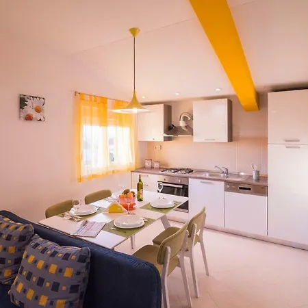 Апартаменти Marli - *